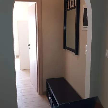 Roula's Beach House גאוביה