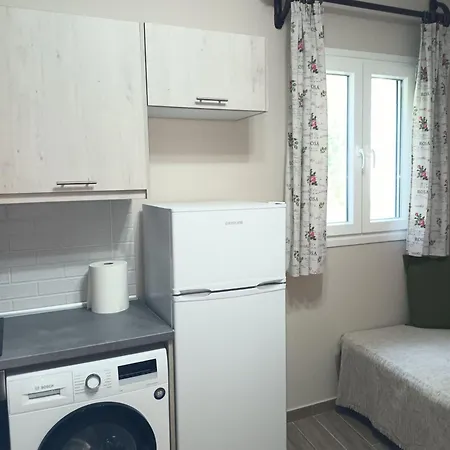 Roula's Beach House Apartament Gouvia